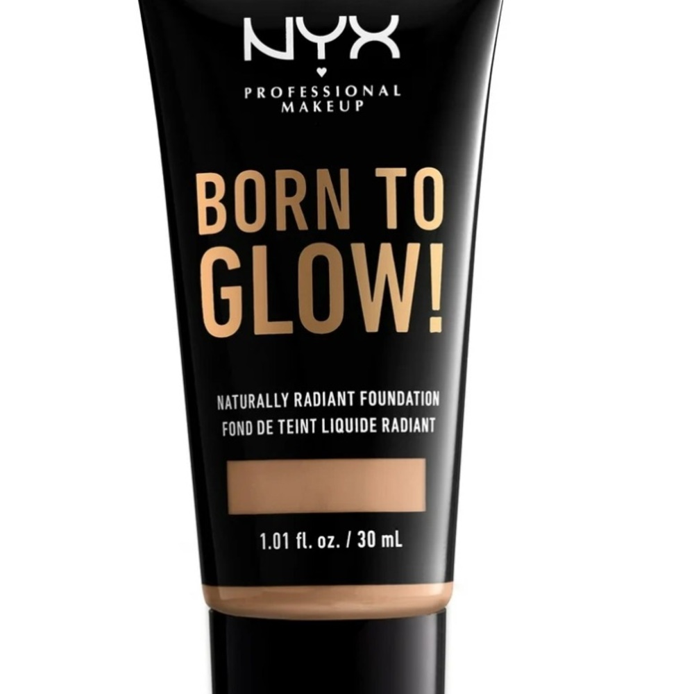 NYX -Born to Glow Foundation - Medium Olive - Picture 2 of 4